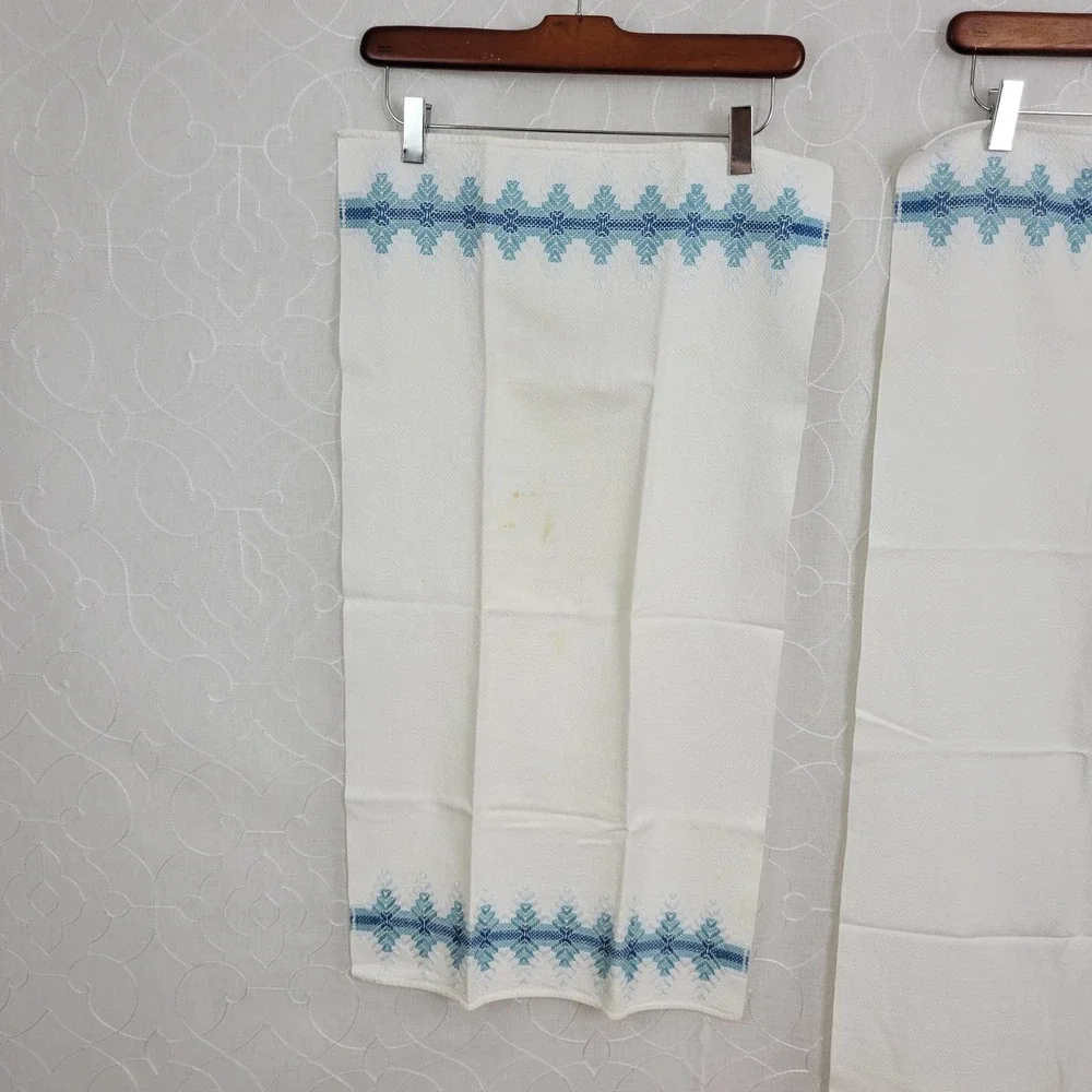 Vintage Embroidery Drying Towels in White Home Accessory Throw Cotton